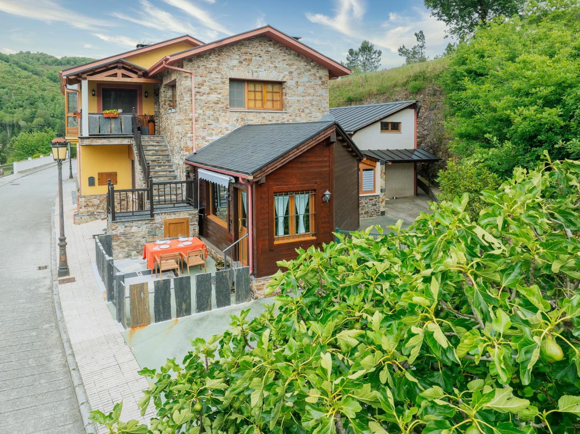 Apartamentos Rurales Tin Turismo Santa Eulalia de Oscos Ngoại thất bức ảnh